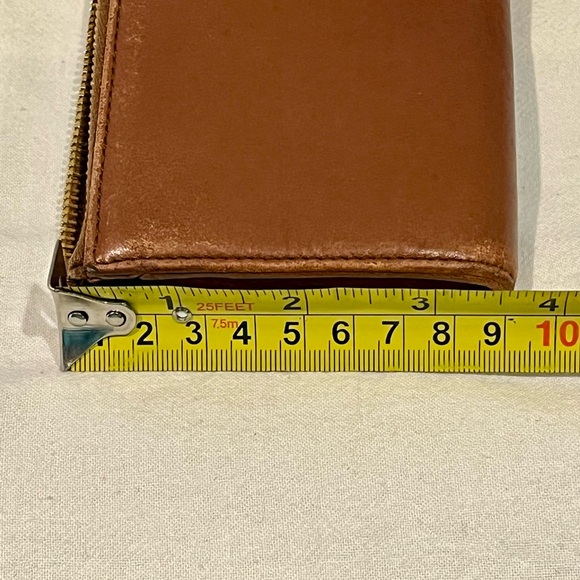 Authentic Miu Miu Leather Continental Long Zip Wallet - Picture 4 of 16